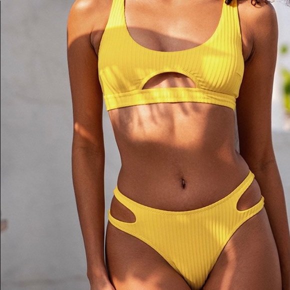 Cupshe Other - NWOT Cupshe bikini